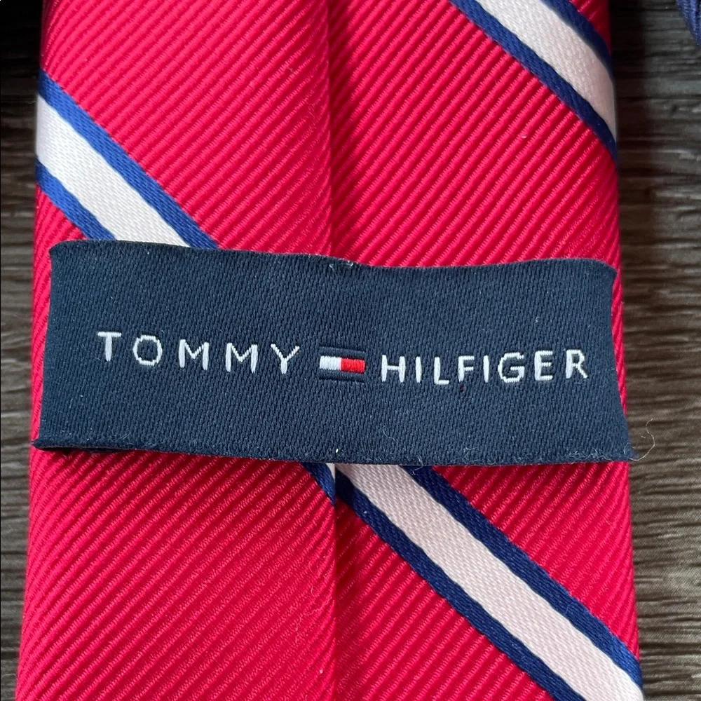 Tommy Hilfiger Tie Boy’s Classic Striped Red White Blue